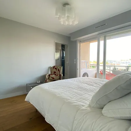 Apartment T3 Climatise Villa Juana Avec Parking, Proche Plage