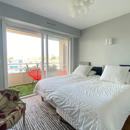 Apartment T3 Climatise Villa Juana Avec Parking, Proche Plage